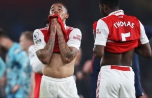 Arsenal empata com lanterna e vê liderança em risco no Campeonato Inglês