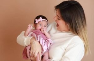 Viih Tube revela que filha dormiu para não tomar banho: “Igual a mãe”