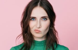 Atriz de Game of Thrones é presa após protesto climático na Holanda