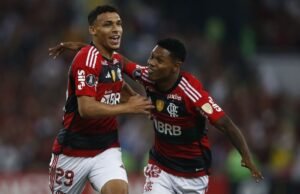 veja melhores momentos; Rojas, especulado no Corinthians, fez um golaço