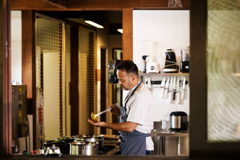 Fábio Vieira: quem é o chef que une os sabores dos biomas – 22/11/2023 – Turismo