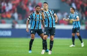 Presidente do Grêmio não descarta tentativa para manter Suárez