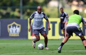 Presidente do Santos revela acordo encaminhado com Patrick, do Atlético-MG