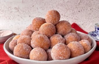 22 receitas de bolinho de chuva para uma tarde aconchegante