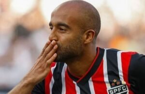 Lucas lamenta erros do São Paulo no clássico: “Deixamos escapar dois pontos“