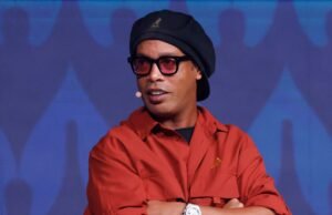 Ronaldinho Gaúcho lança manual de futebol para novos jogadores; veja